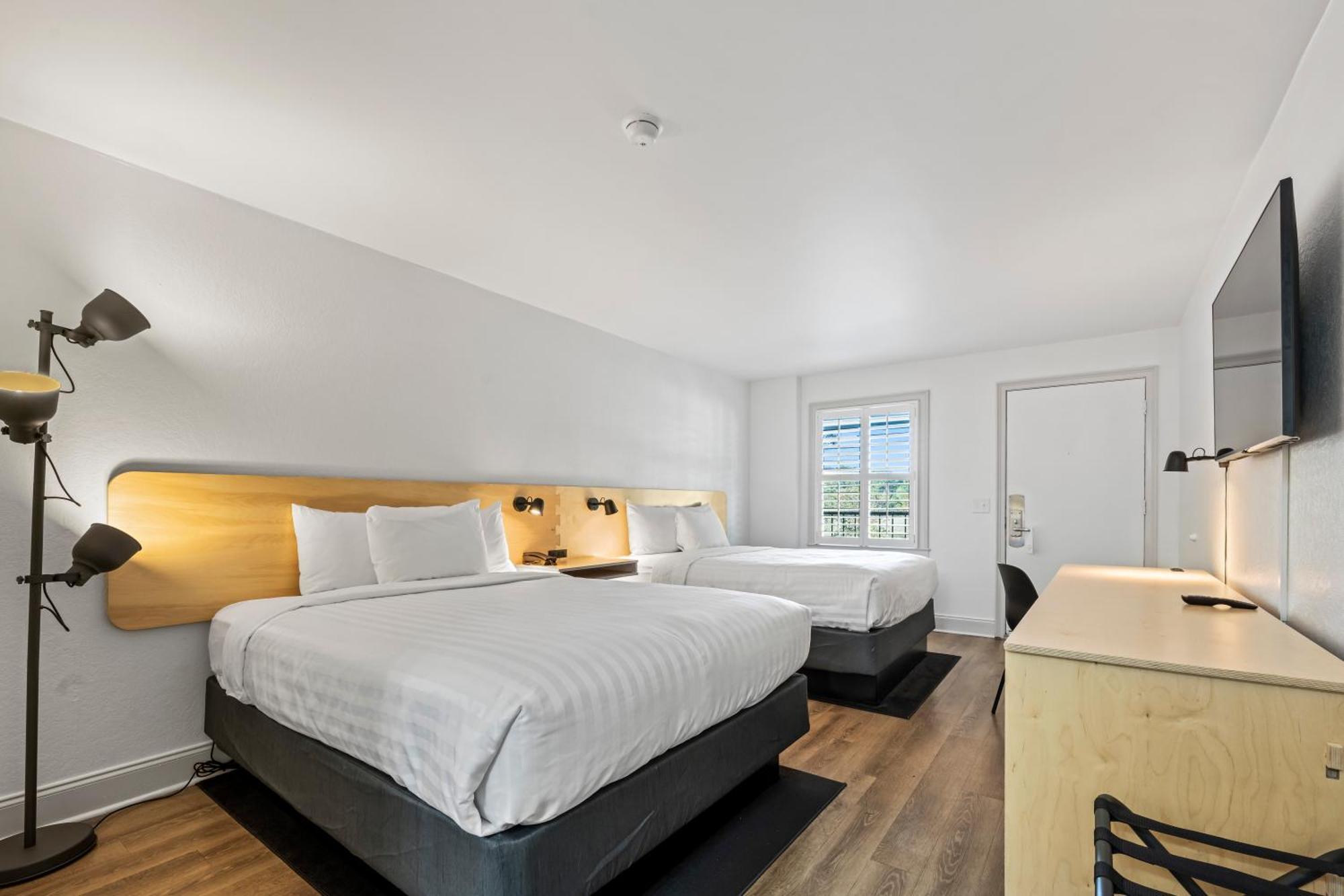 Charleston Creekside Inn エクステリア 写真