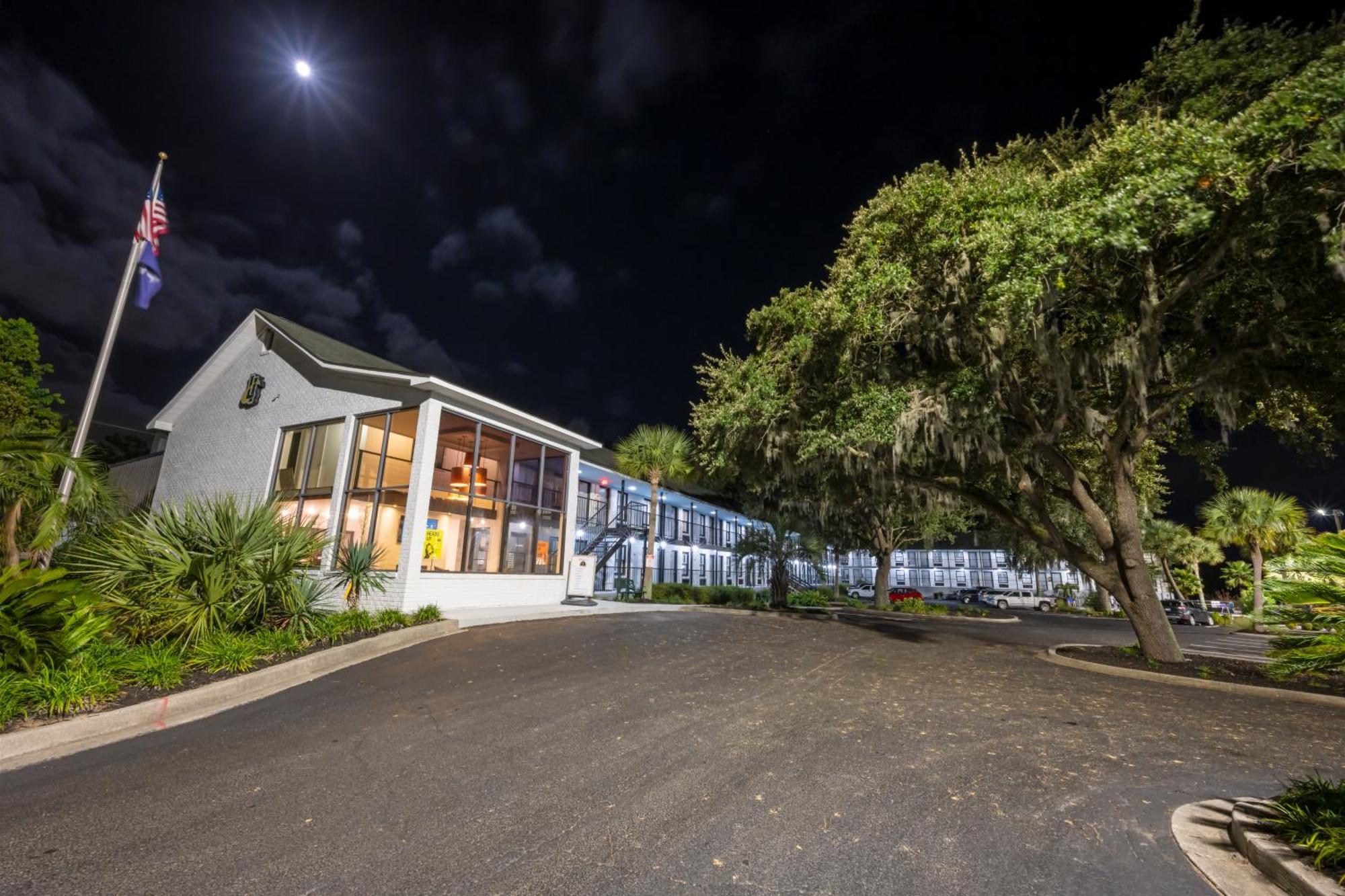 Charleston Creekside Inn エクステリア 写真