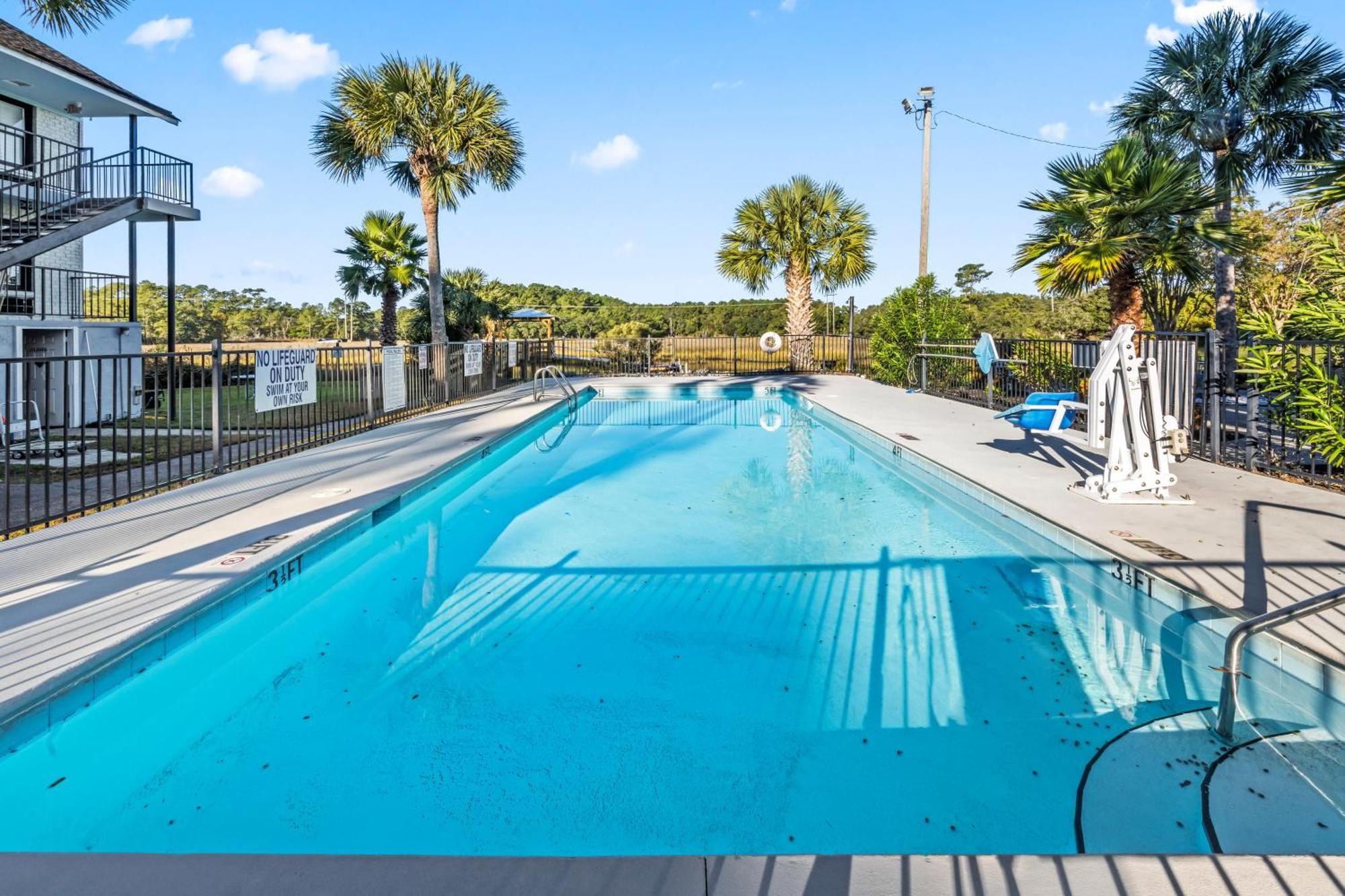 Charleston Creekside Inn エクステリア 写真