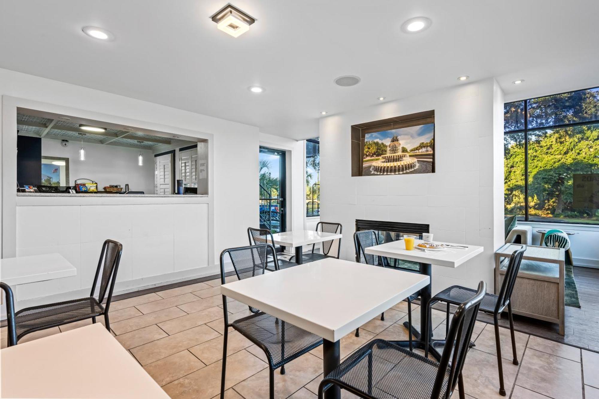 Charleston Creekside Inn エクステリア 写真