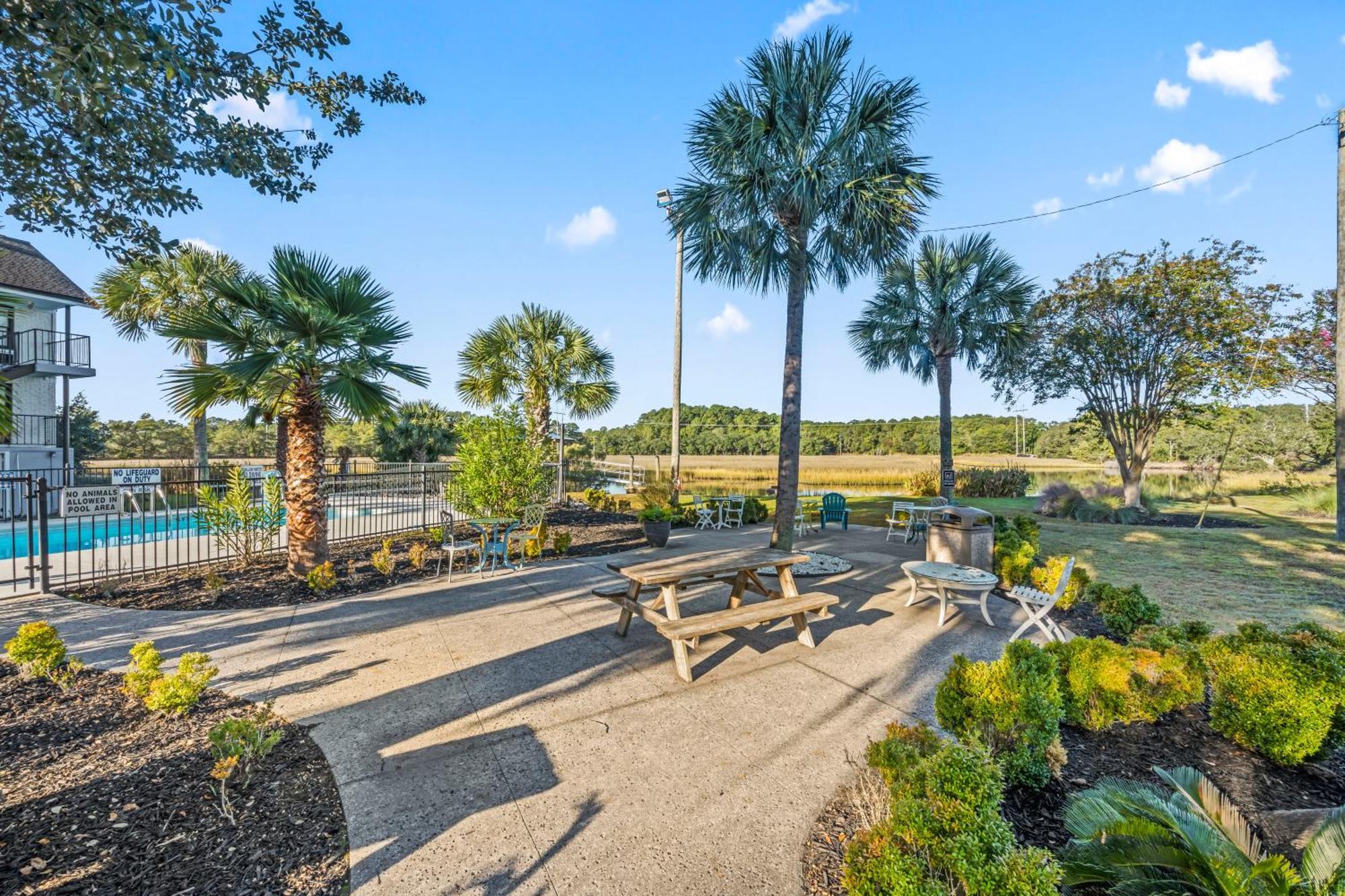 Charleston Creekside Inn エクステリア 写真