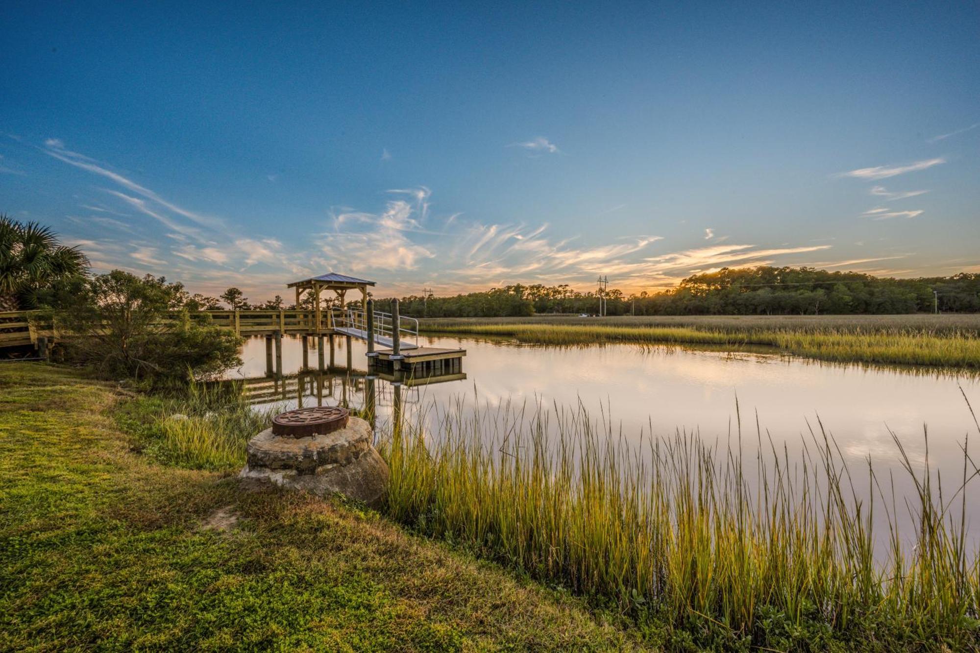 Charleston Creekside Inn エクステリア 写真