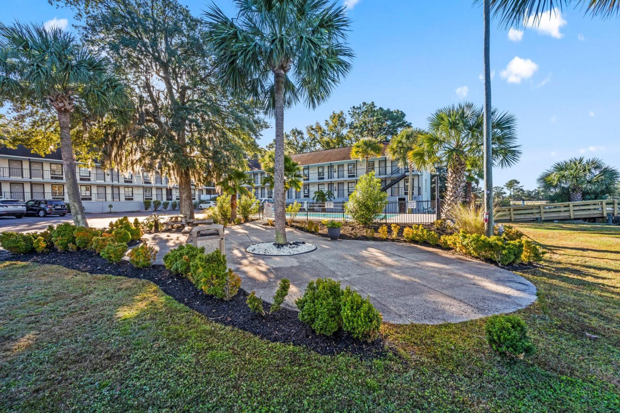 Charleston Creekside Inn エクステリア 写真